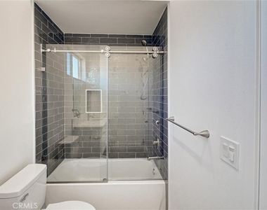 3018 West Boulevard - Photo Thumbnail 31
