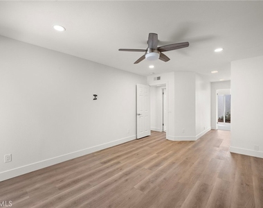 24295 Tahoe Court - Photo Thumbnail 12