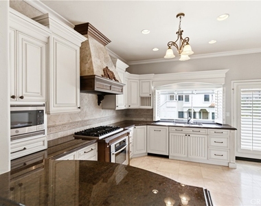 7 Wimbledon Court - Photo Thumbnail 9