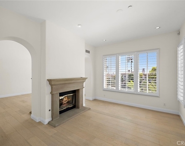 150 Sidney Bay - Photo Thumbnail 9