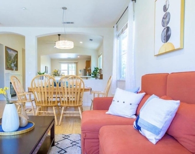 1037 Stone Street - Photo Thumbnail 5