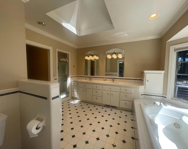 22505 Rolling Hills Road - Photo Thumbnail 17