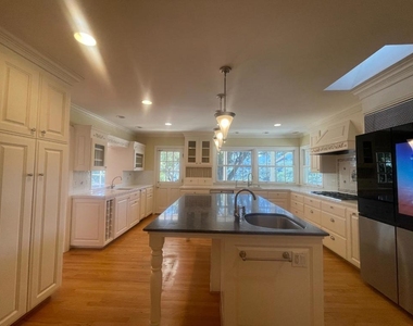 22505 Rolling Hills Road - Photo Thumbnail 10