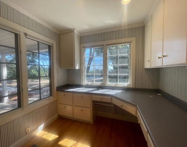 22505 Rolling Hills Road - Photo Thumbnail 19