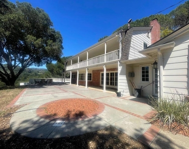 22505 Rolling Hills Road - Photo Thumbnail 45