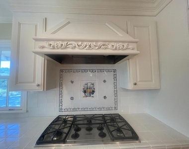 22505 Rolling Hills Road - Photo Thumbnail 12