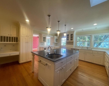 22505 Rolling Hills Road - Photo Thumbnail 11