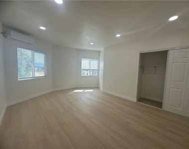 5778 La Sierra - Photo Thumbnail 5