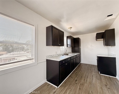 2433 W Beverly - Photo Thumbnail 6