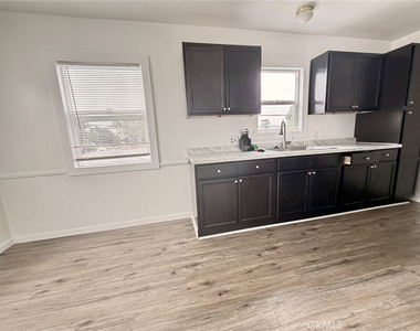 2433 W Beverly - Photo Thumbnail 7