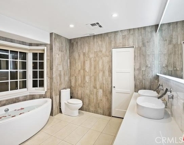 11905 Hartsook - Photo Thumbnail 12