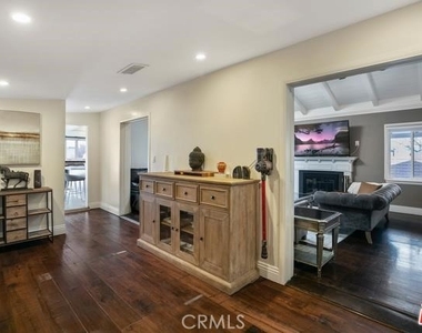 11905 Hartsook - Photo Thumbnail 4