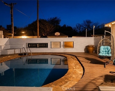 11905 Hartsook - Photo Thumbnail 21