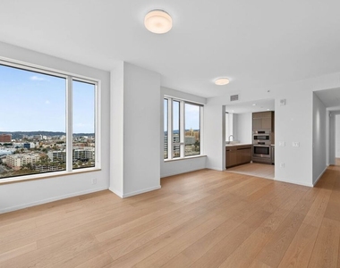 889 Francisco Street - Photo Thumbnail 1