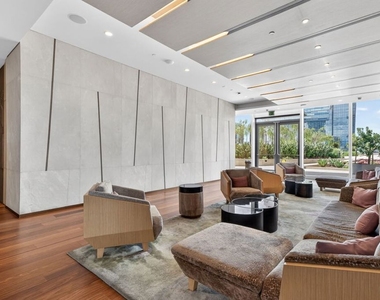889 Francisco Street - Photo Thumbnail 28