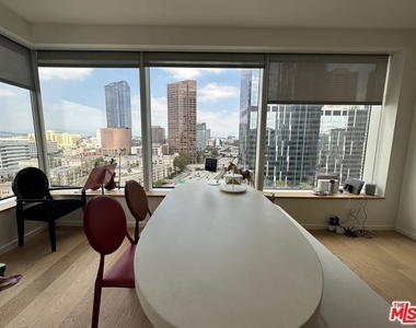889 Francisco - Photo Thumbnail 18