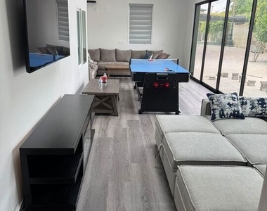 13551 Hart Street - Photo Thumbnail 1