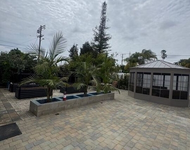 13551 Hart Street - Photo Thumbnail 21