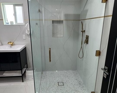 13551 Hart Street - Photo Thumbnail 52