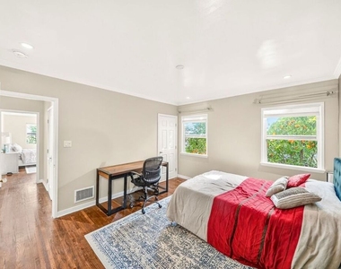 9928 Robbins Drive - Photo Thumbnail 38