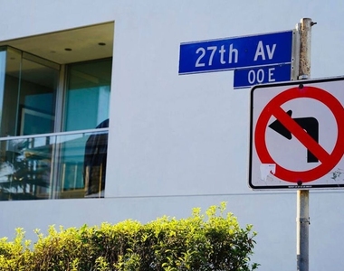 10 27th Avenue - Photo Thumbnail 12