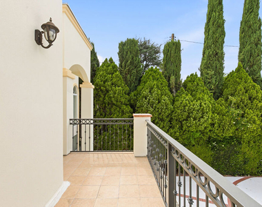 23114 Mariano Street - Photo Thumbnail 29