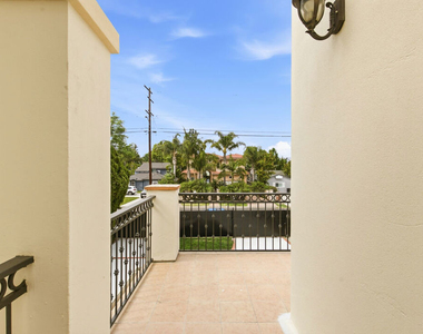 23114 Mariano Street - Photo Thumbnail 30