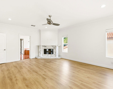 23114 Mariano Street - Photo Thumbnail 41