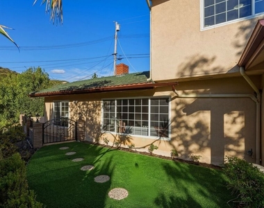 5356 Waldo Place - Photo Thumbnail 6