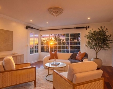 5356 Waldo Place - Photo Thumbnail 1