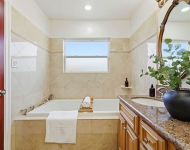 5356 Waldo Place - Photo Thumbnail 38