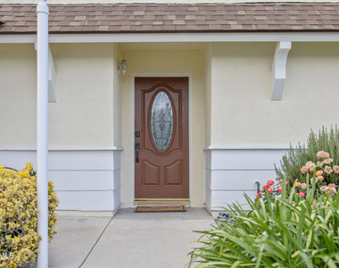 2087 Rhoda Street - Photo Thumbnail 2