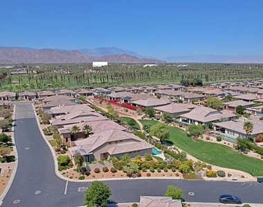 51790 S Two Palms Way - Photo Thumbnail 35