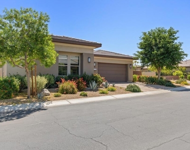 51790 S Two Palms Way - Photo Thumbnail 32