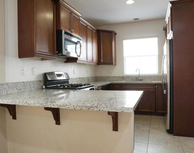 510 Calle Vibrante - Photo Thumbnail 3