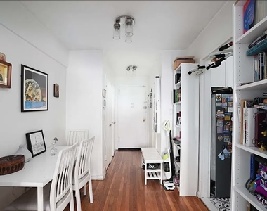 150 Hawthorne Street - Photo Thumbnail 5