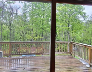 45 Laurel Hollow Estate - Photo Thumbnail 11