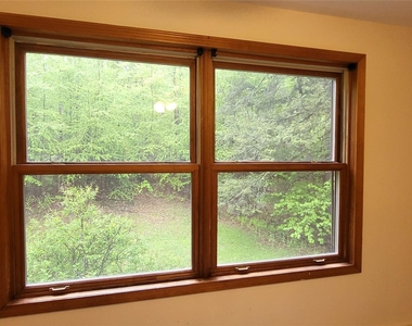 45 Laurel Hollow Estate - Photo Thumbnail 16