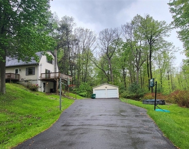 45 Laurel Hollow Estate - Photo Thumbnail 1
