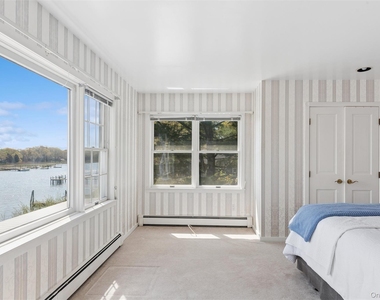 425 Briarwood Lane - Photo Thumbnail 24