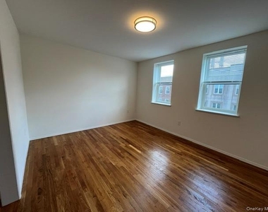55 Main Street - Photo Thumbnail 11