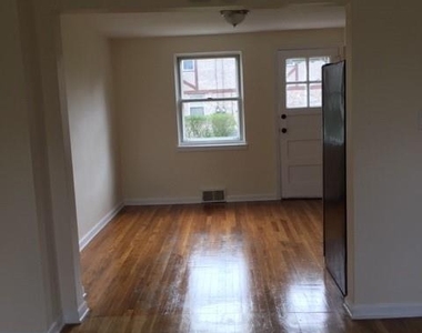 218 Newman Street - Photo Thumbnail 3