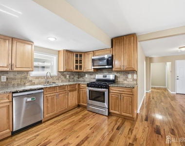 164 S Ridgewood Drive - Photo Thumbnail 6