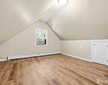 164 S Ridgewood Drive - Photo Thumbnail 14
