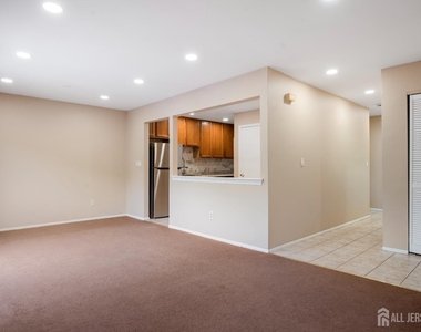 4410 Birchwood Court - Photo Thumbnail 2