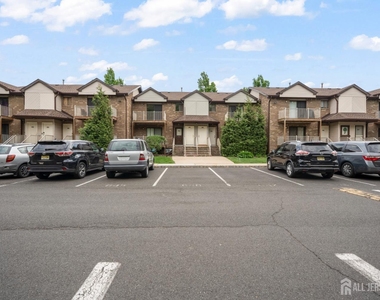 4410 Birchwood Court - Photo Thumbnail 15