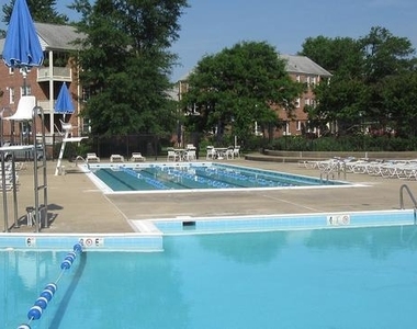 6628 E Wakefield Drive - Photo Thumbnail 1