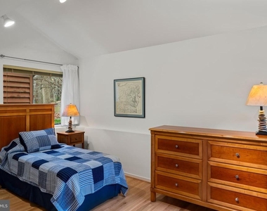 11286 Spyglass Cove Lane - Photo Thumbnail 14