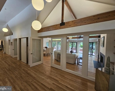 11286 Spyglass Cove Lane - Photo Thumbnail 2