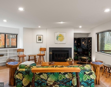 11286 Spyglass Cove Lane - Photo Thumbnail 7